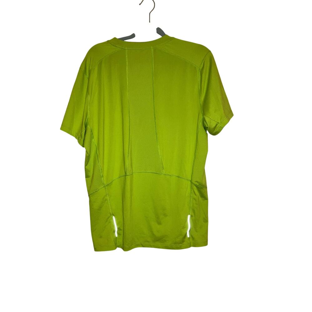 🛑 LAST CHANCE! L.L. Bean Lime Green Men’s Active Tee Size Medium Stretch - Picture 5 of 5